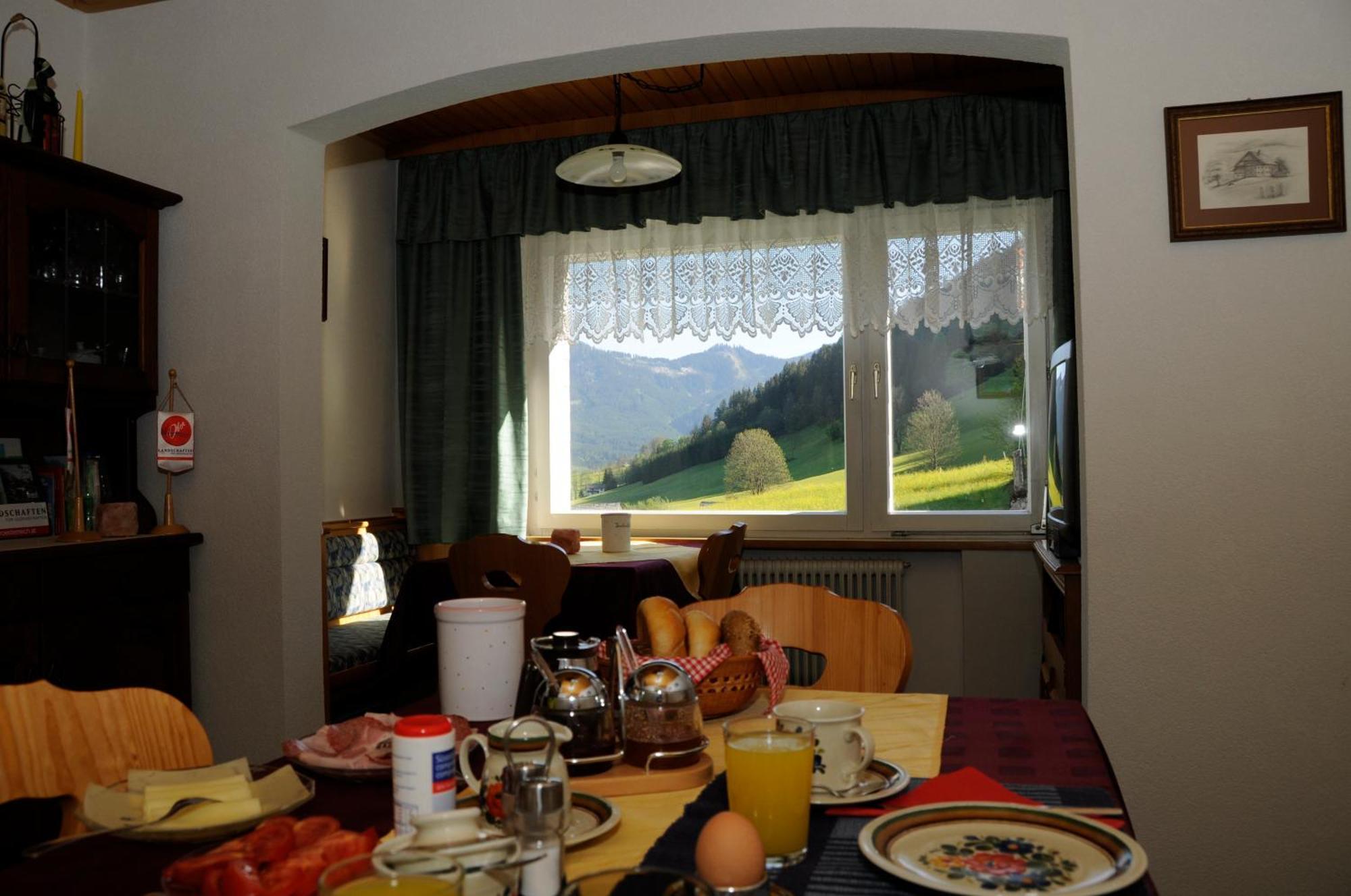 Andrea Schmaranzer - Privatzimmer Gosau Exterior photo