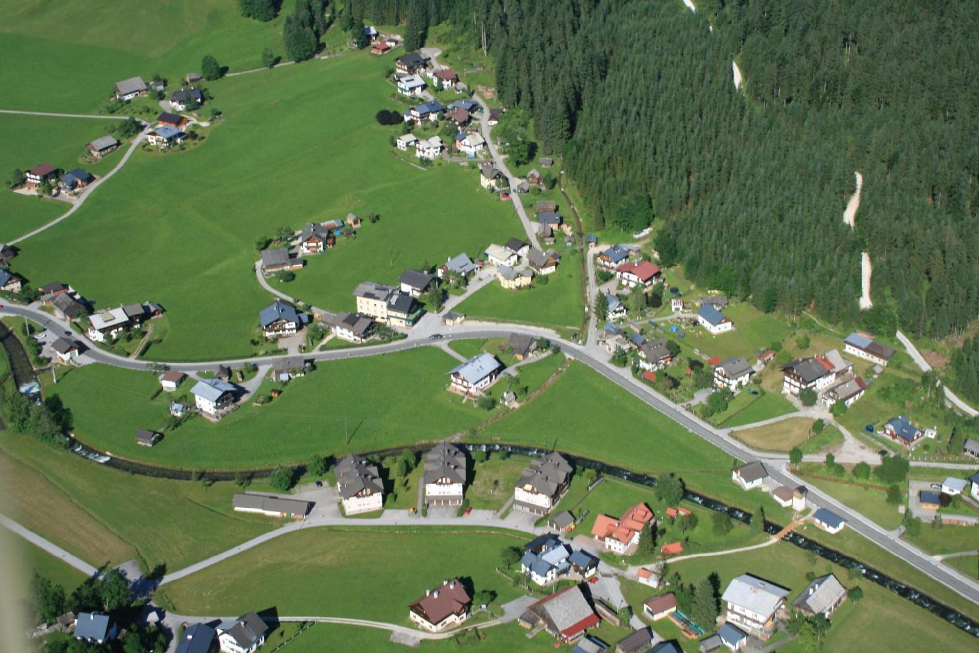 Andrea Schmaranzer - Privatzimmer Gosau Exterior photo