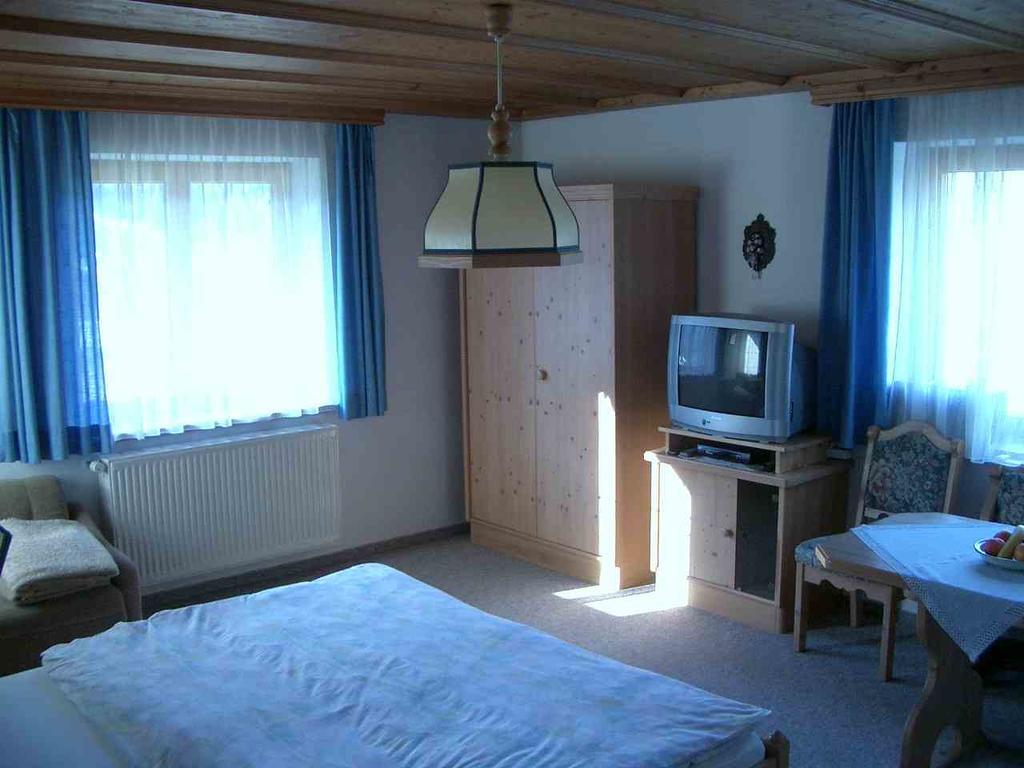 Andrea Schmaranzer - Privatzimmer Gosau Exterior photo